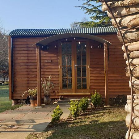 Sika Hut Villa Wareham Bagian luar foto