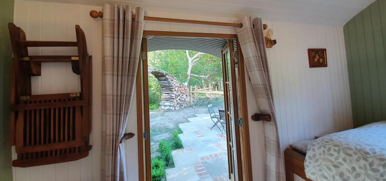 Sika Hut Villa Wareham Bagian luar foto