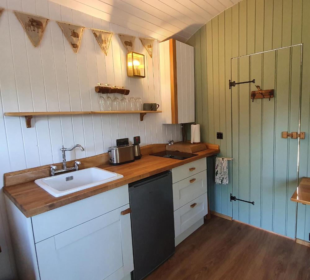 Sika Hut Villa Wareham Bagian luar foto