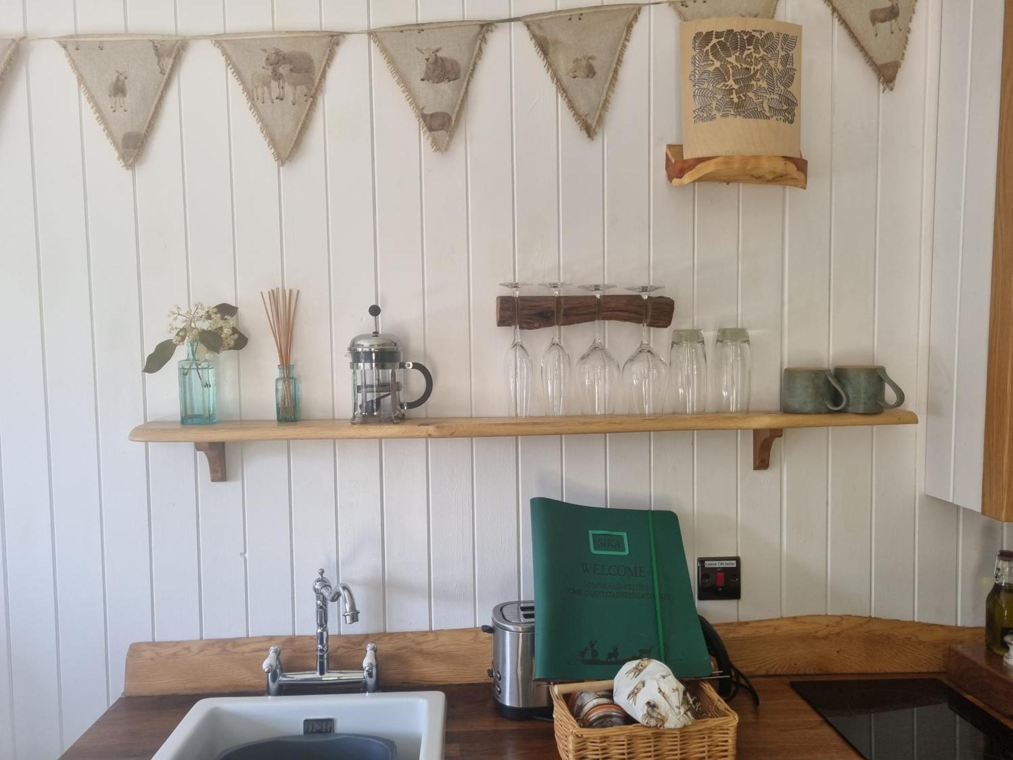 Sika Hut Villa Wareham Bagian luar foto